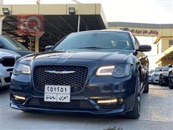 کرایسلەر 300
